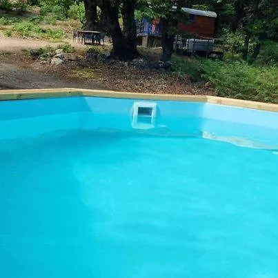 Parque de Campismo Roulotte Avec Piscine La Jonquille